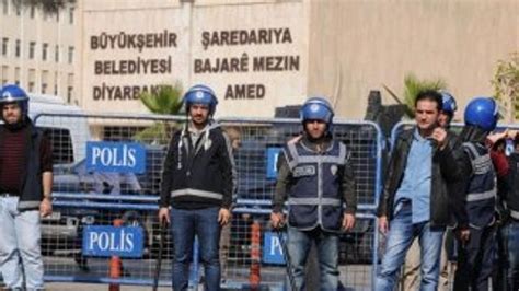 D­i­y­a­r­b­a­k­ı­r­ ­B­e­l­e­d­i­y­e­s­i­­n­d­e­ ­y­o­ğ­u­n­ ­g­ü­v­e­n­l­i­k­ ­ö­n­l­e­m­l­e­r­i­